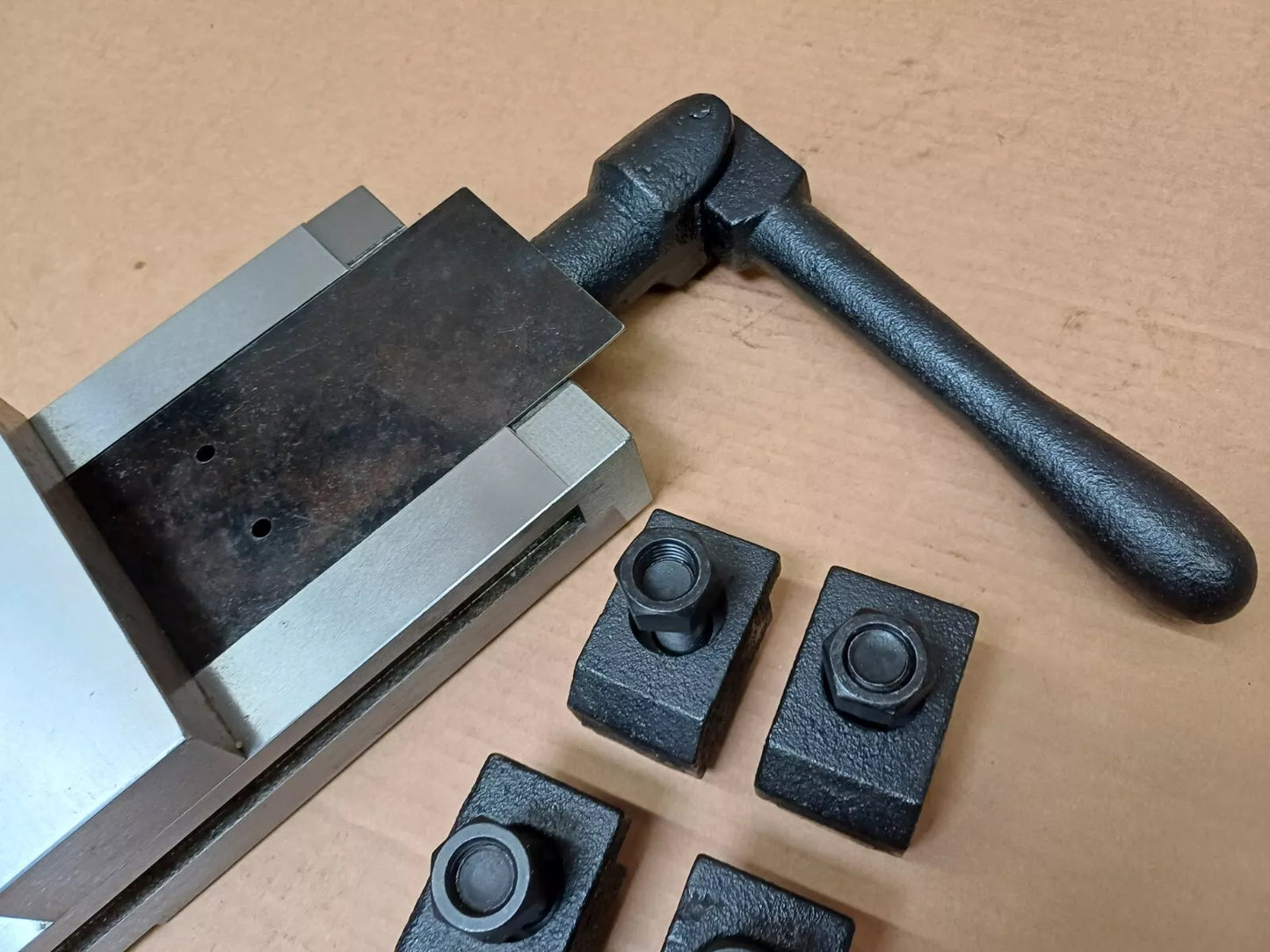 Heavy Duty Precision Milling Drilling CNC Machine Vise Lockdown Clamping 6" & 8"